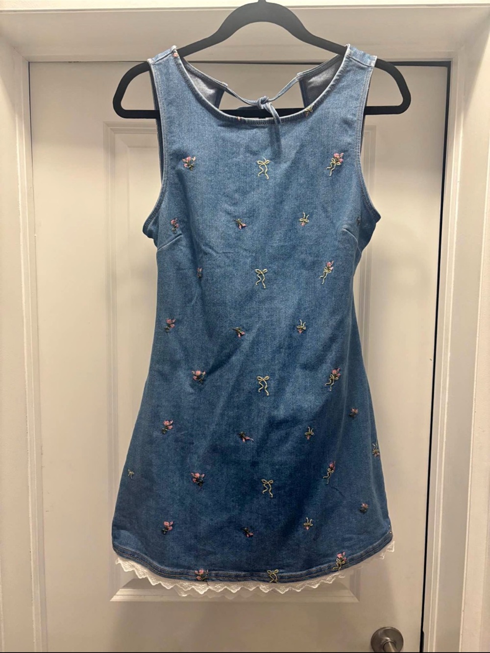 IOS looking for this dress in a size medium please